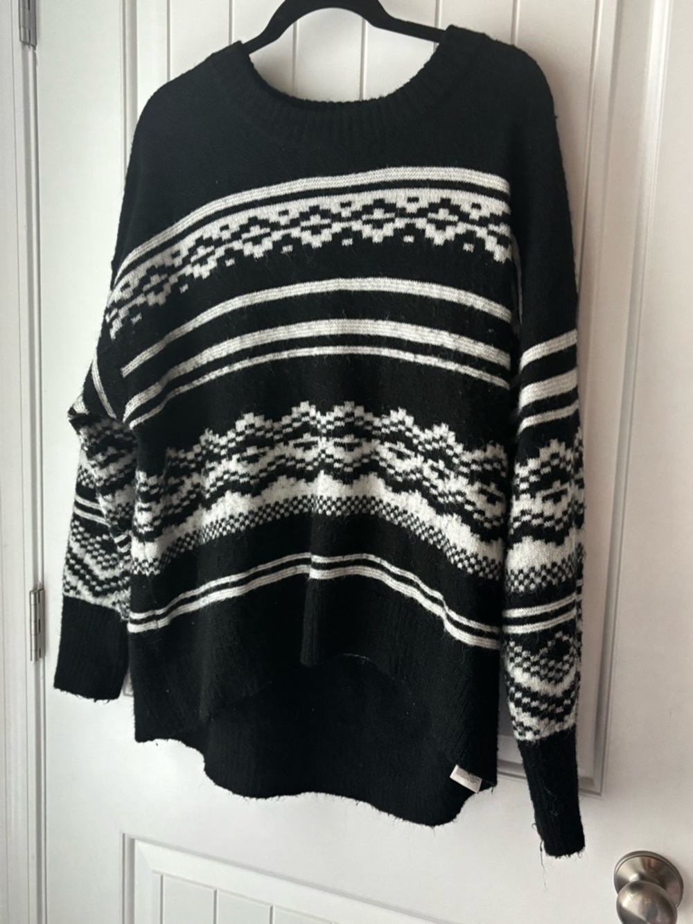 Old Navy Black Knit Sweater with White Label